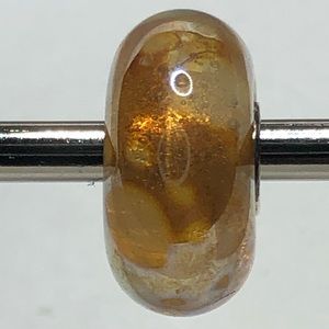 Elfbeads gold oil paws bead